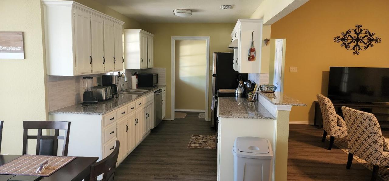 The Cozy Corner House At Haltom City Texas ภายนอก รูปภาพ